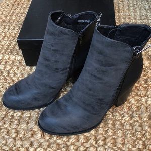 NEW IN BOX Ankle booties